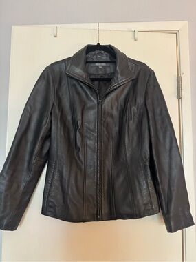Kenneth Cole Reaction Vintage Women's Tapered Black Leather Zip-Front Jacket